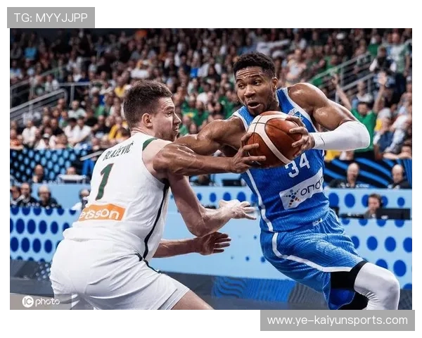 字母哥赛场处事风度赢得跨队尊敬，媒体给予正面评价