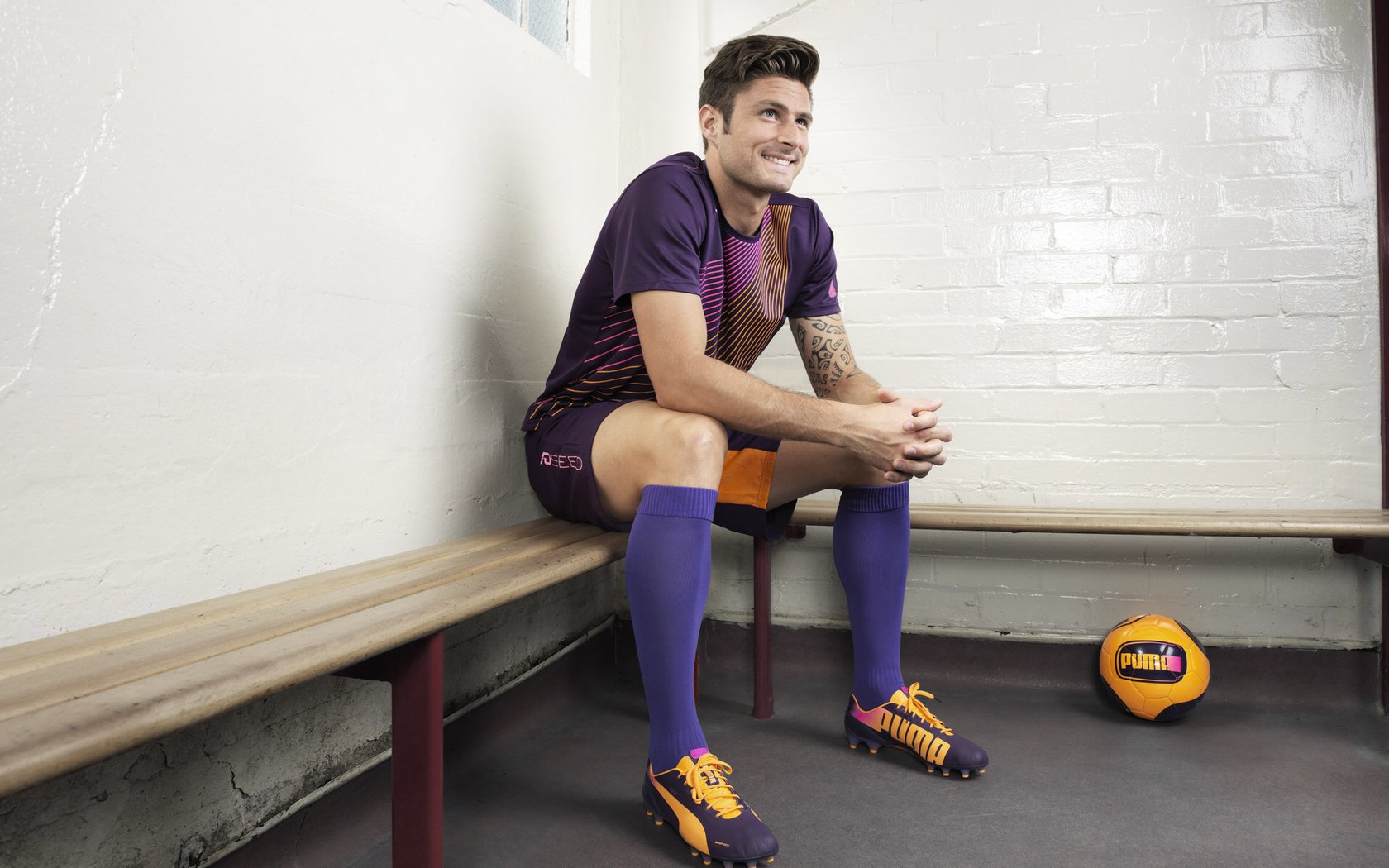 奥尔韦拉稳扎稳打锁定决赛席位，奥厄 vs 维尔茨堡